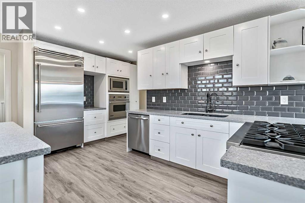 222 Springwood Place Sw, Calgary, Alberta  T2W 0L3 - Photo 9 - A2293795