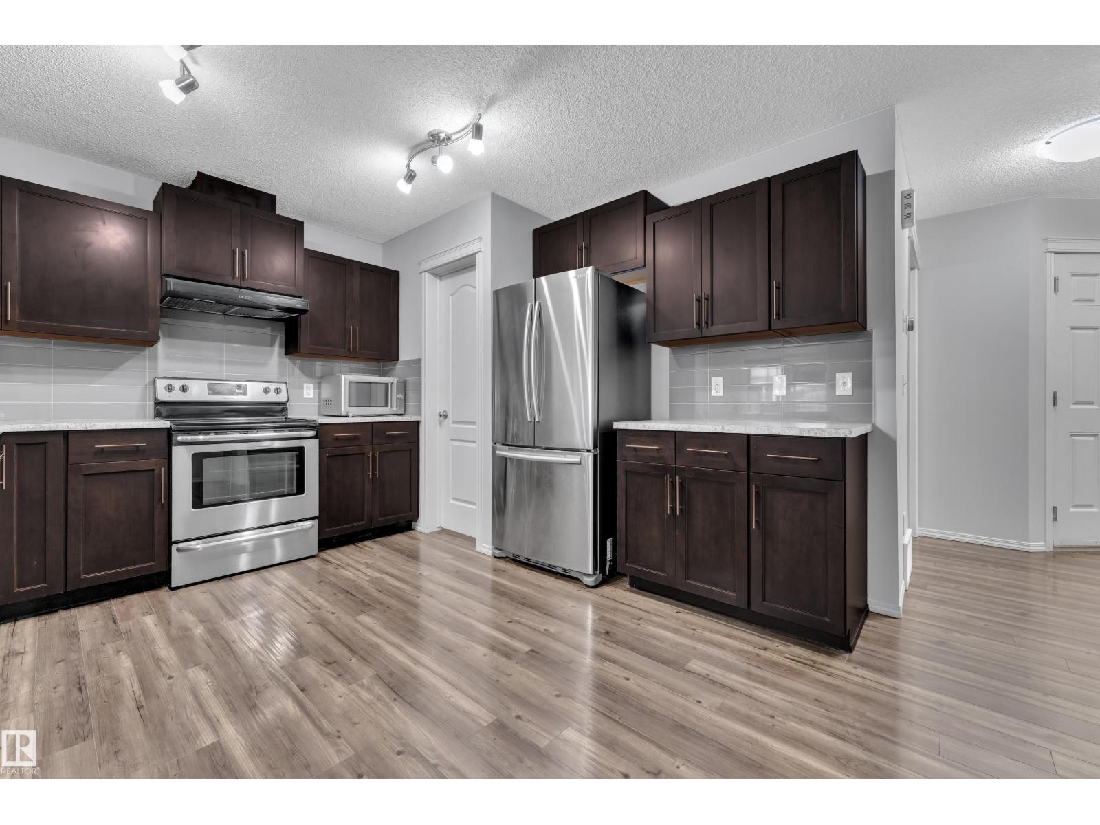 718 177 St Sw, Edmonton, Alberta  T6W 1A7 - Photo 10 - E4484202