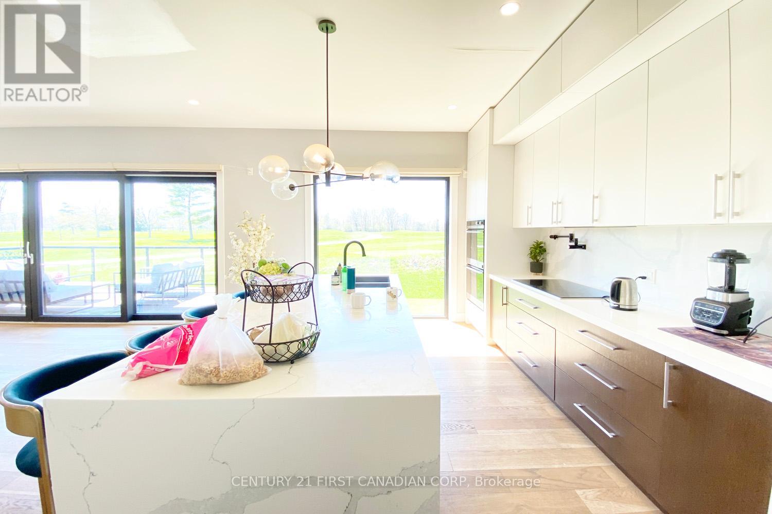 53 Edwin Drive, London South (South P), Ontario  N6C 2S9 - Photo 10 - X13043928