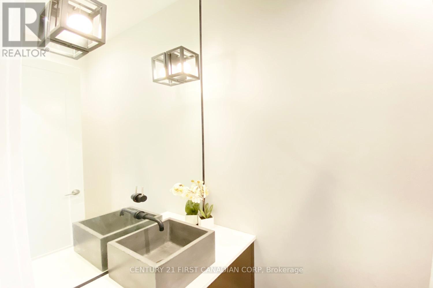 53 Edwin Drive, London South (South P), Ontario  N6C 2S9 - Photo 12 - X13043928