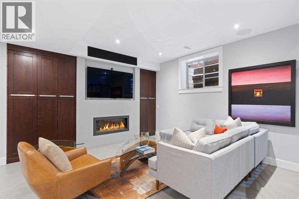 2411 31 Street Sw, Calgary, Alberta  T3E 2N6 - Photo 33 - A2298077