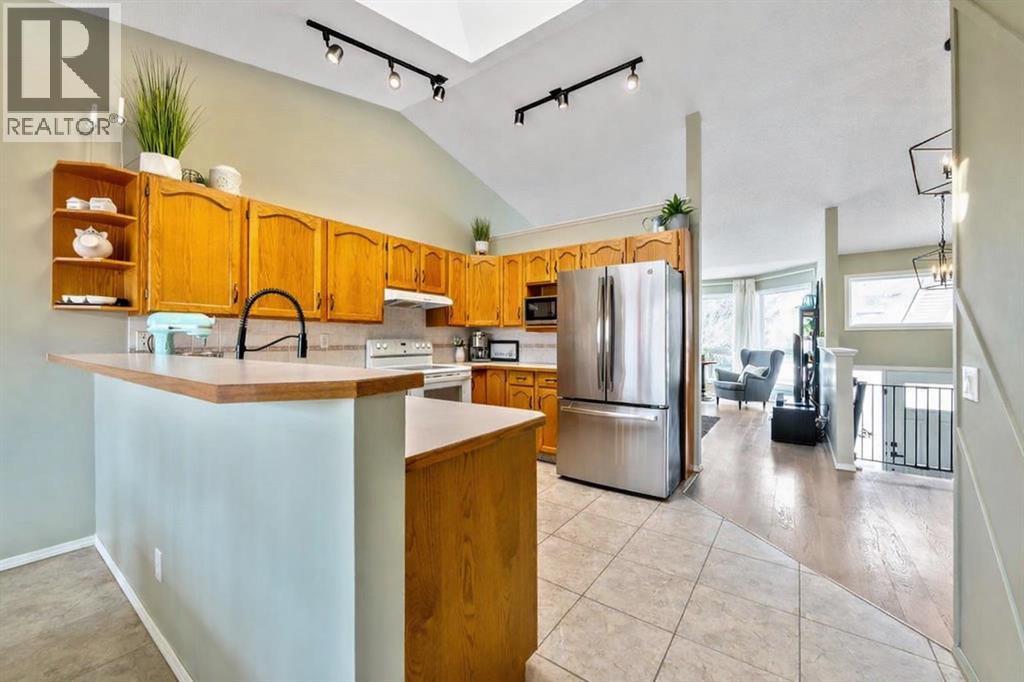 149 West Terrace Crescent, Cochrane, Alberta  T4C 1R3 - Photo 11 - A2298502