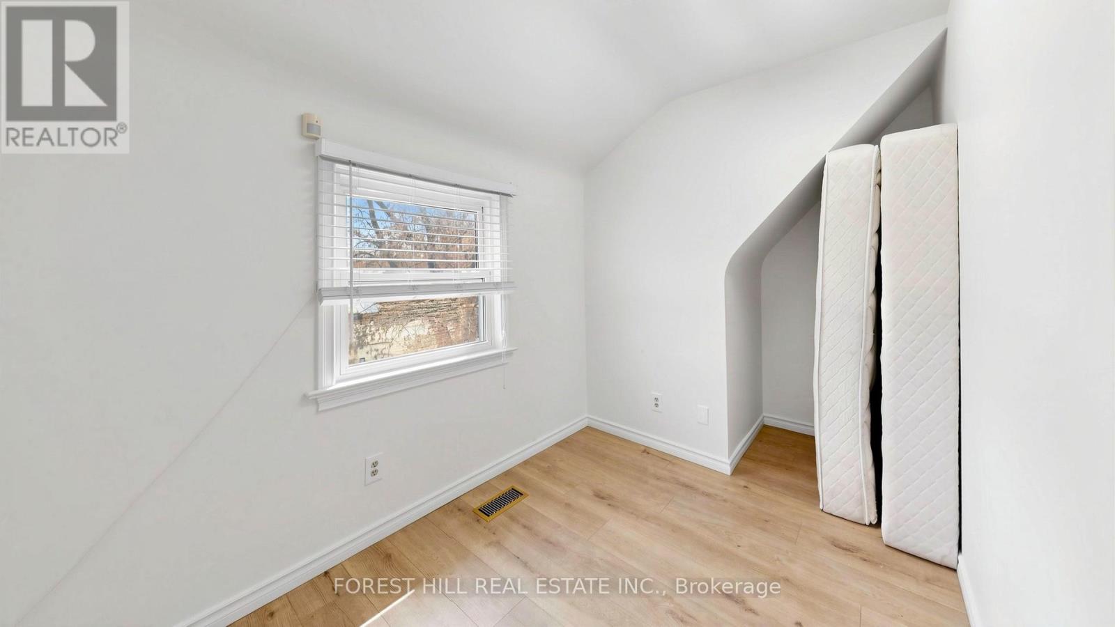 168 Sheppard Avenue W, Toronto, Ontario  M2N 3A4 - Photo 21 - C12721496