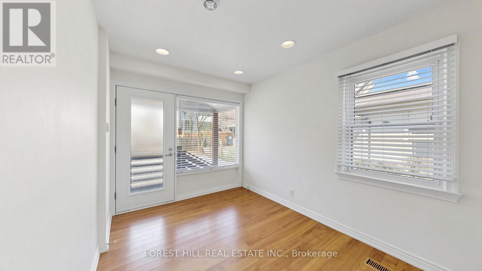 168 Sheppard Avenue W, Toronto, Ontario  M2N 3A4 - Photo 2 - C12721496