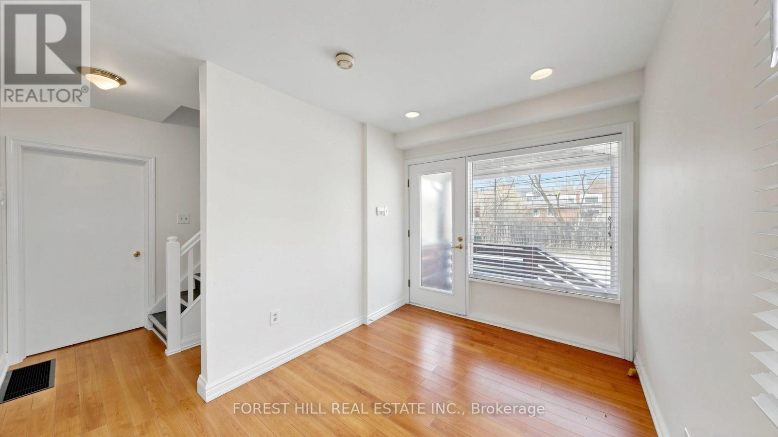 168 Sheppard Avenue W, Toronto, Ontario  M2N 3A4 - Photo 3 - C12721496