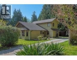 1479 PARK AVENUE, Roberts Creek, British Columbia