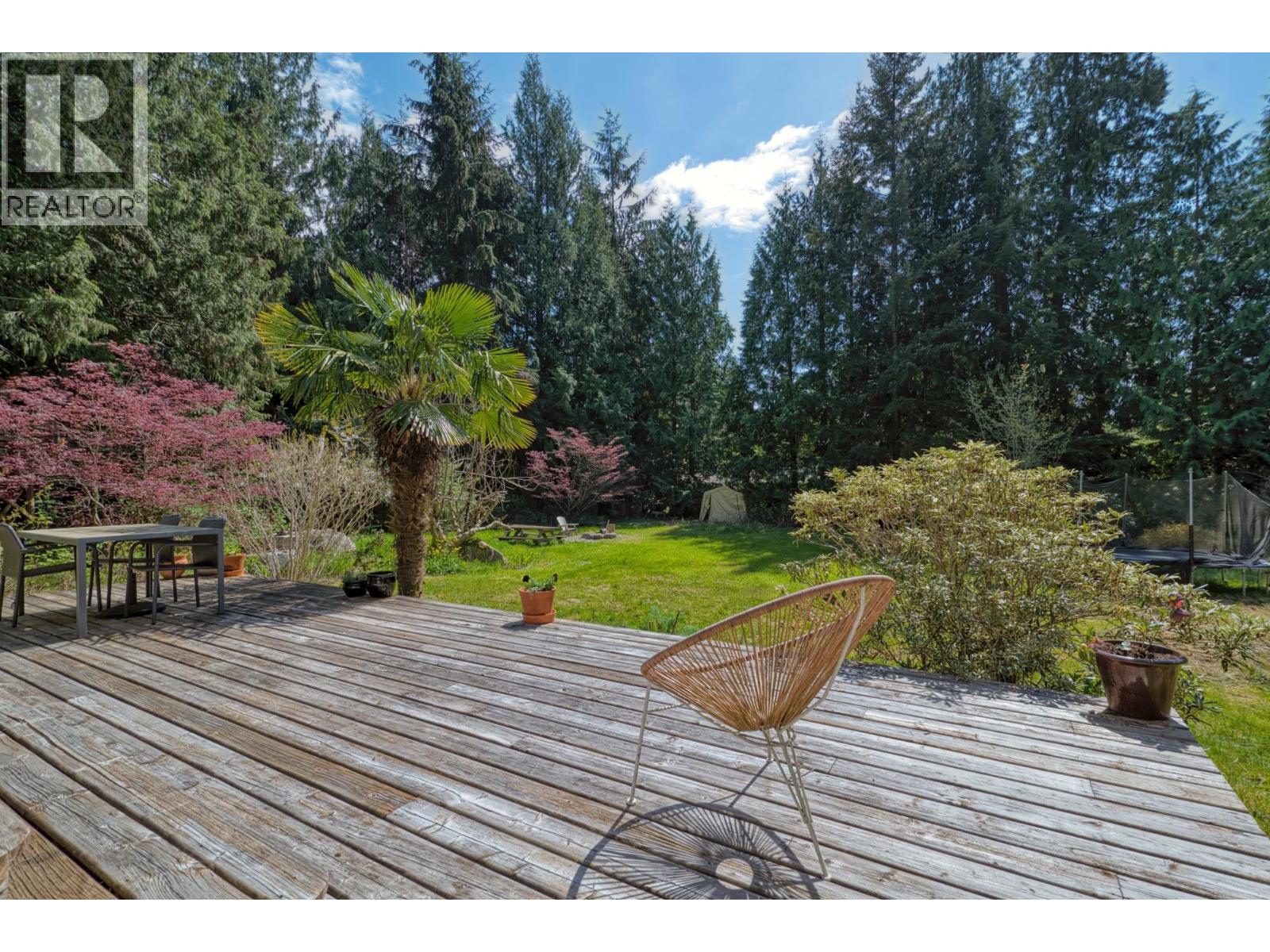 1479 Park Avenue, Roberts Creek, British Columbia  V0N 2W2 - Photo 25 - R3087597