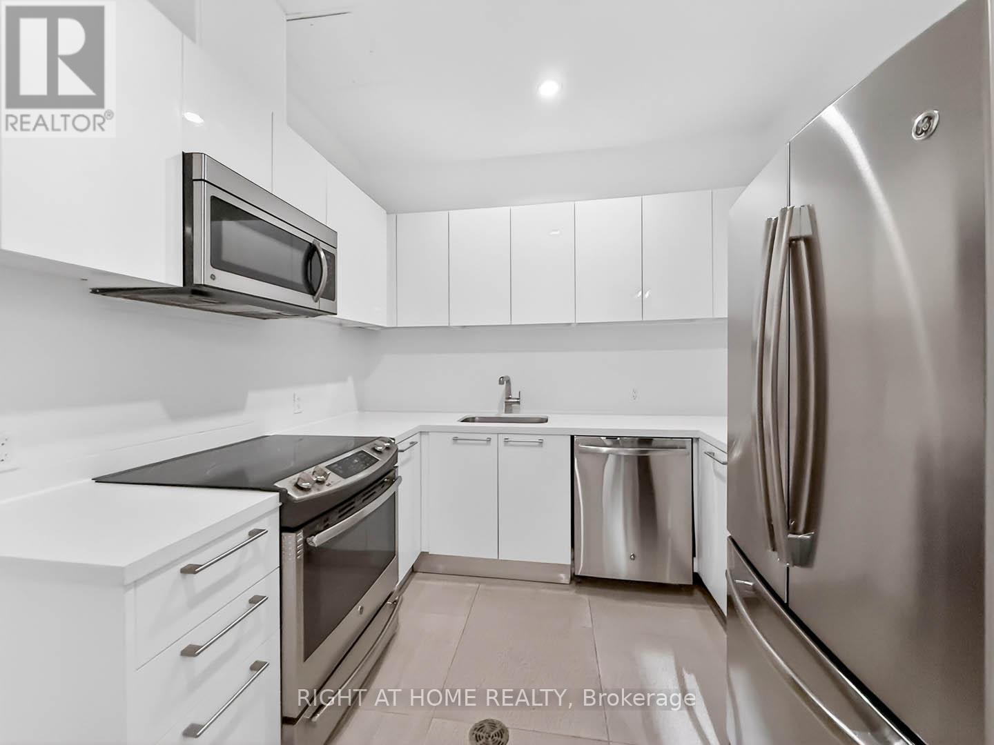 802 - 1030 King Street W, Toronto, Ontario  M6K 3N3 - Photo 32 - C13043950