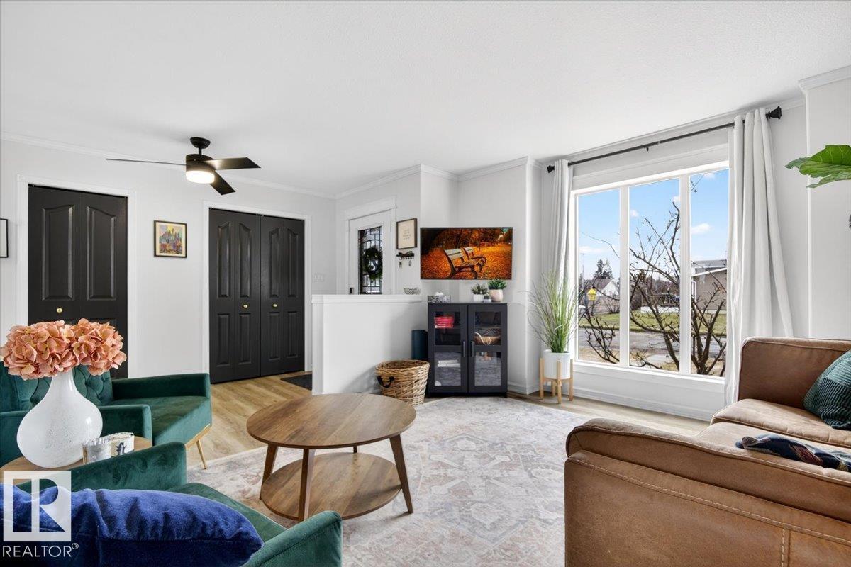 5208 55 Av, Mundare, Alberta  T0B 3H0 - Photo 5 - E4484208