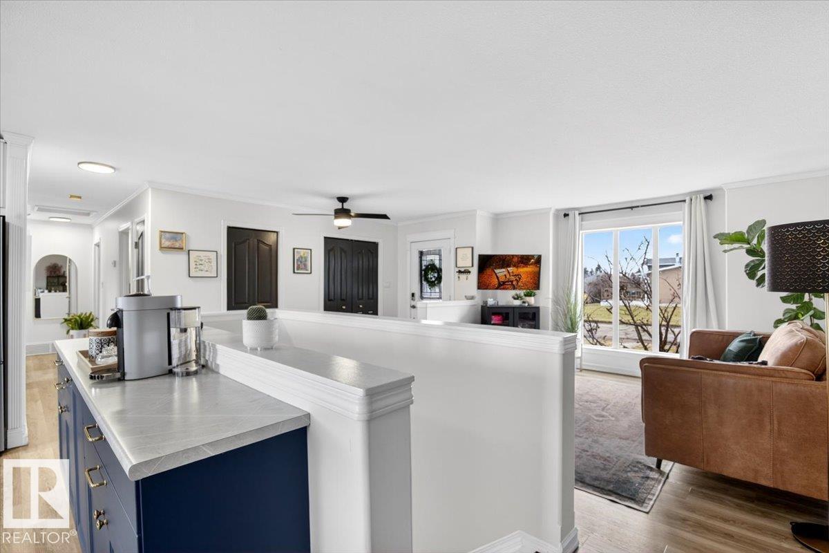 5208 55 Av, Mundare, Alberta  T0B 3H0 - Photo 9 - E4484208