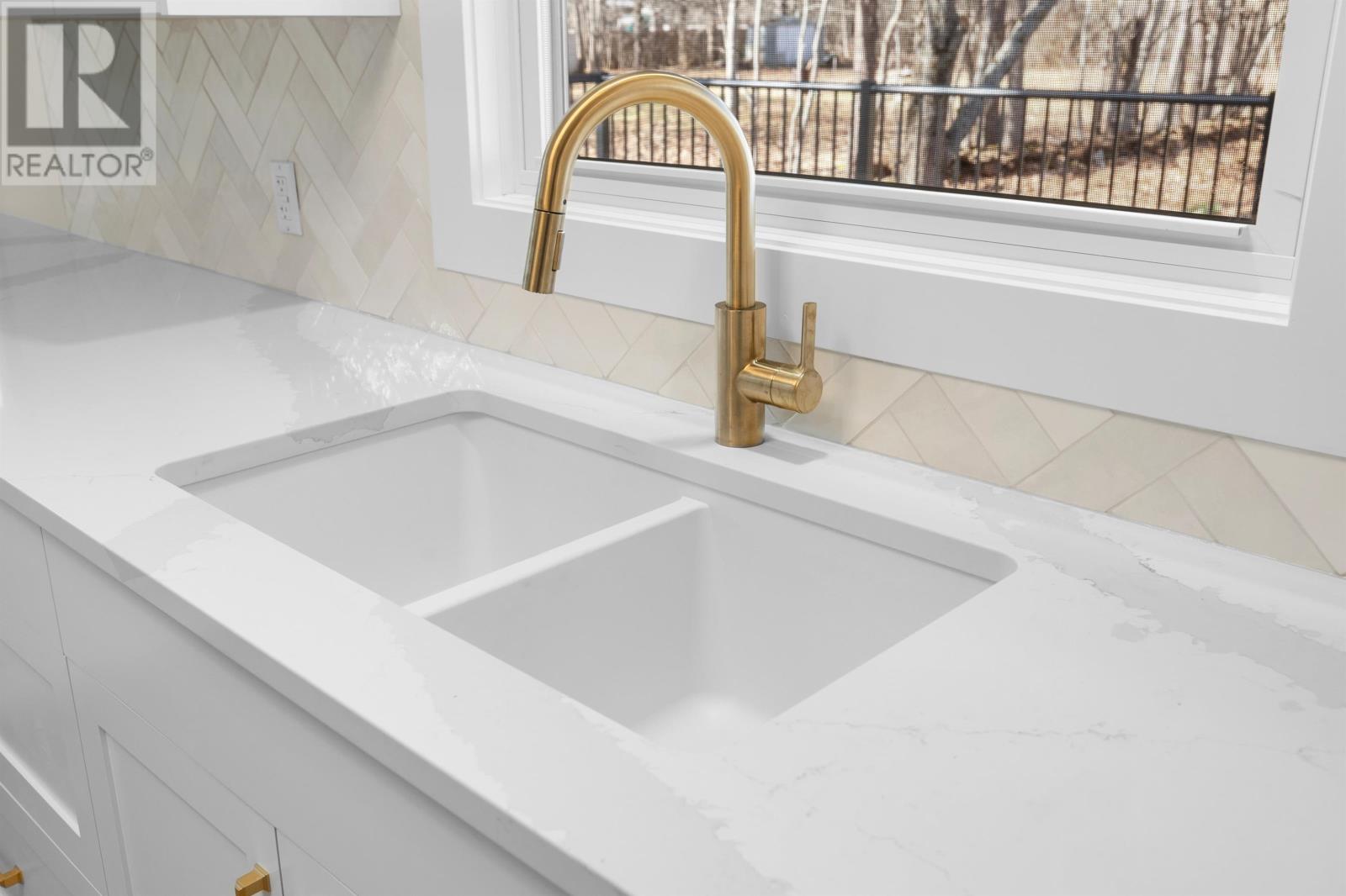 33 Wood Island Road, Montague, Prince Edward Island  C0A 1R0 - Photo 15 - 202608613