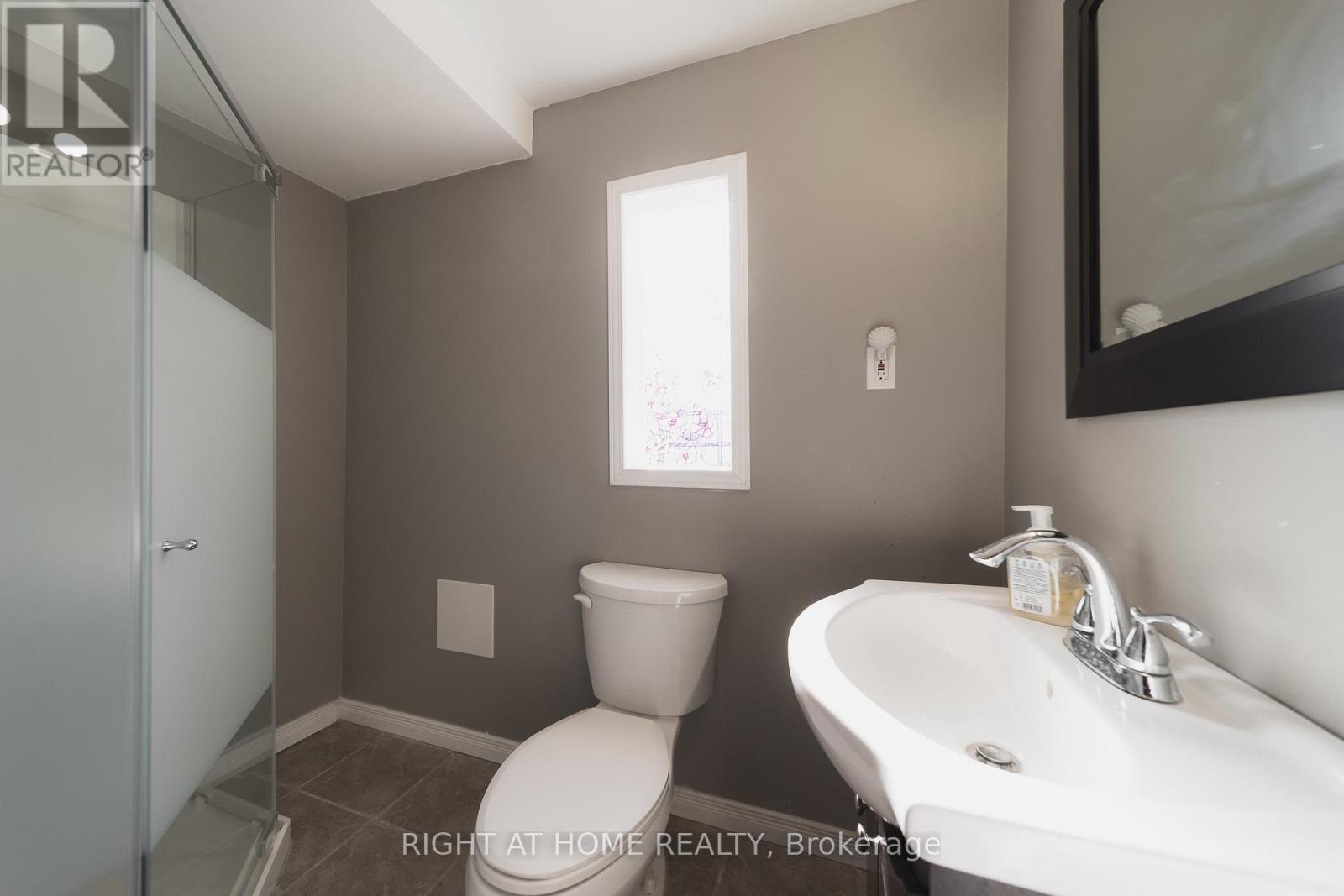 1251 Lamont Crescent, Milton, Ontario  L9T 6W4 - Photo 29 - W13043922