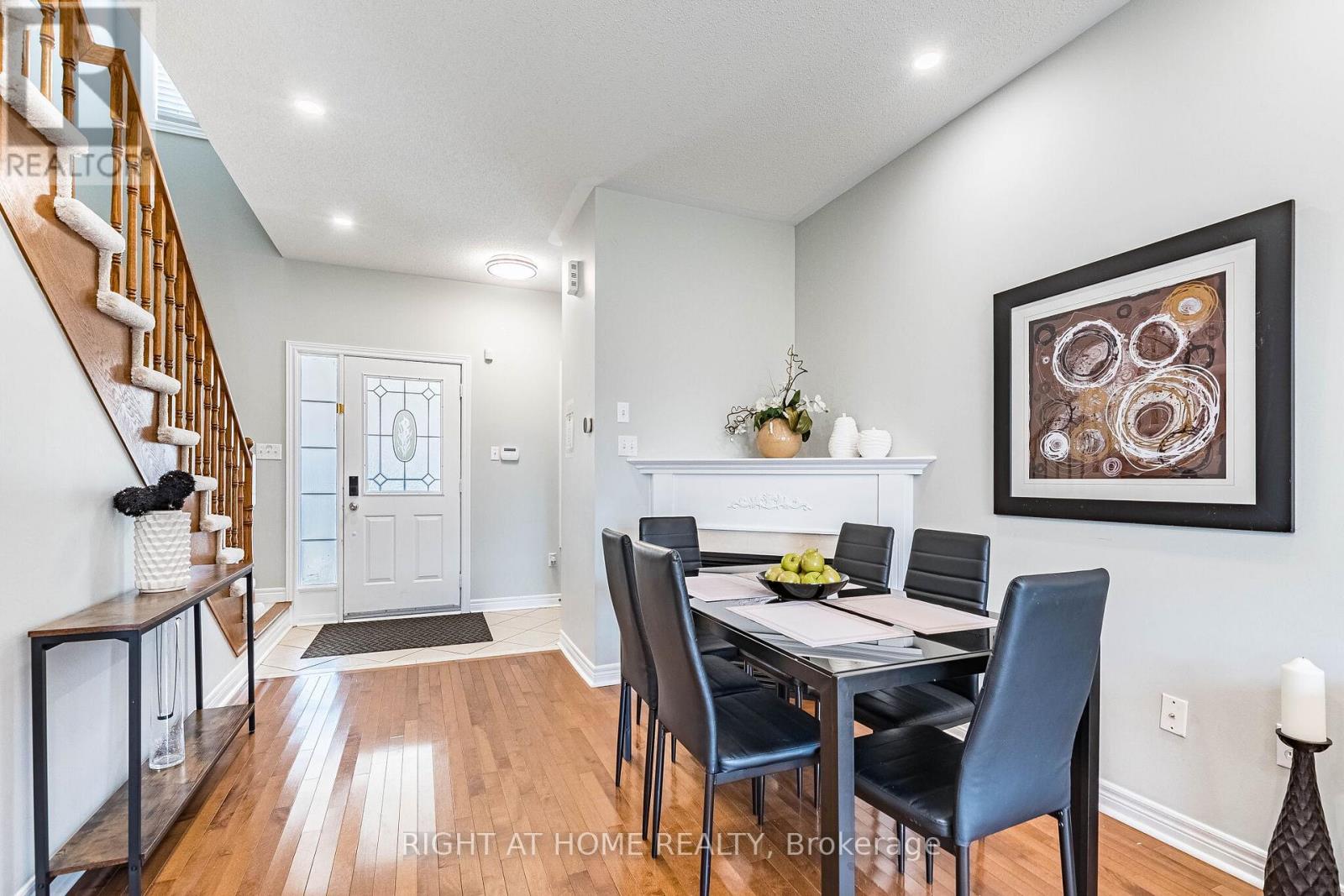 222 Andrews Trail, Milton, Ontario  L9T 6S7 - Photo 12 - W13043946