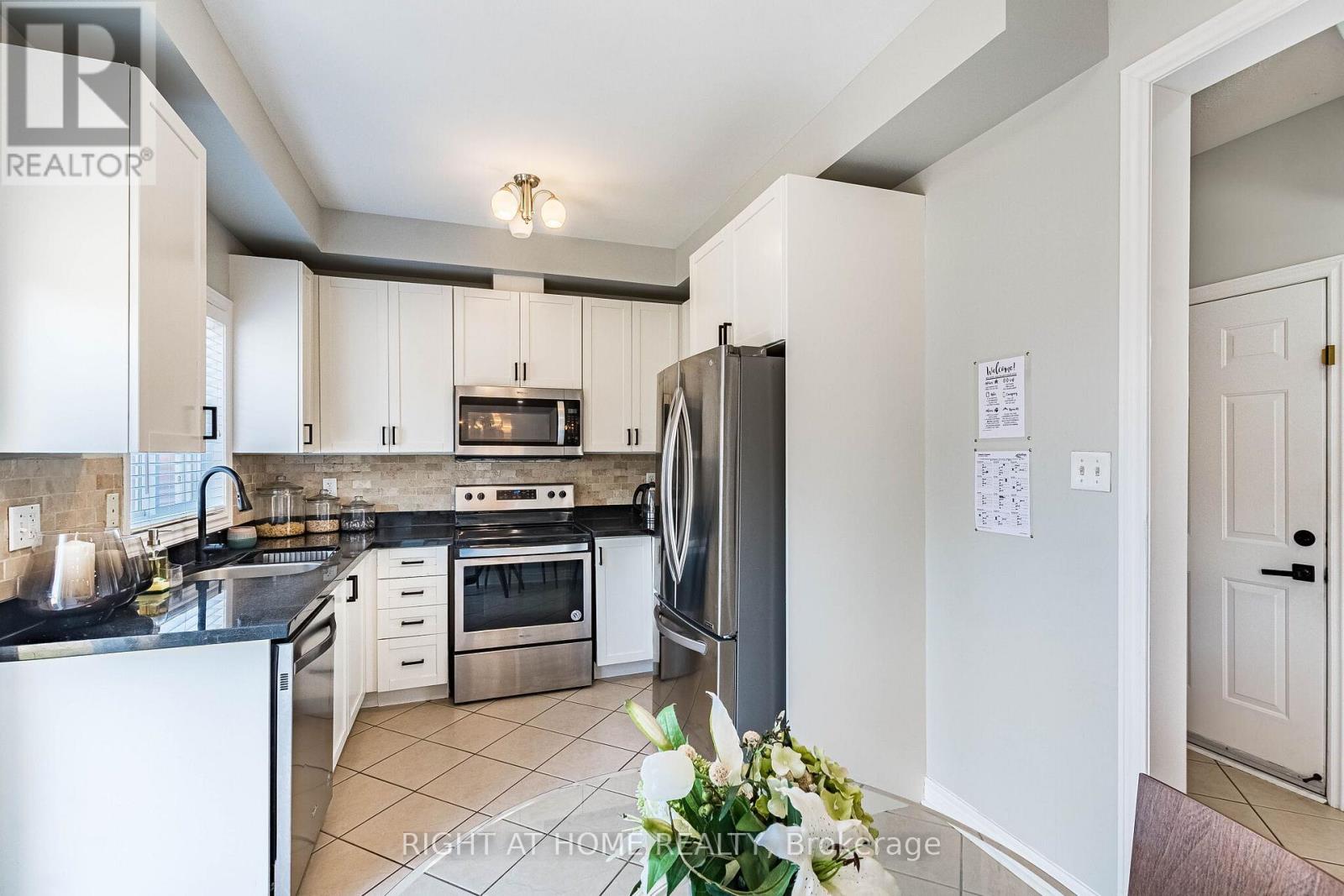 222 Andrews Trail, Milton, Ontario  L9T 6S7 - Photo 17 - W13043946