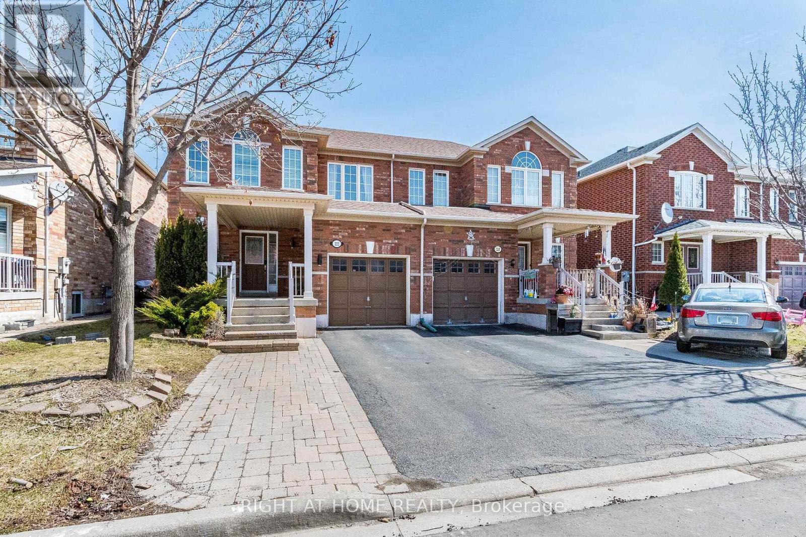 222 Andrews Trail, Milton, Ontario  L9T 6S7 - Photo 2 - W13043946