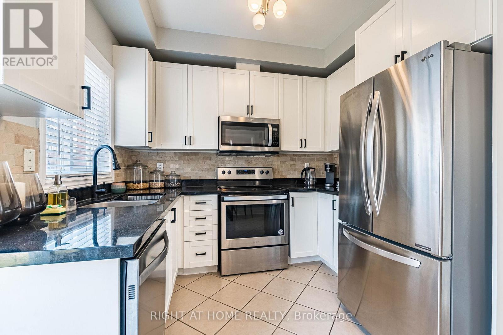 222 Andrews Trail, Milton, Ontario  L9T 6S7 - Photo 20 - W13043946