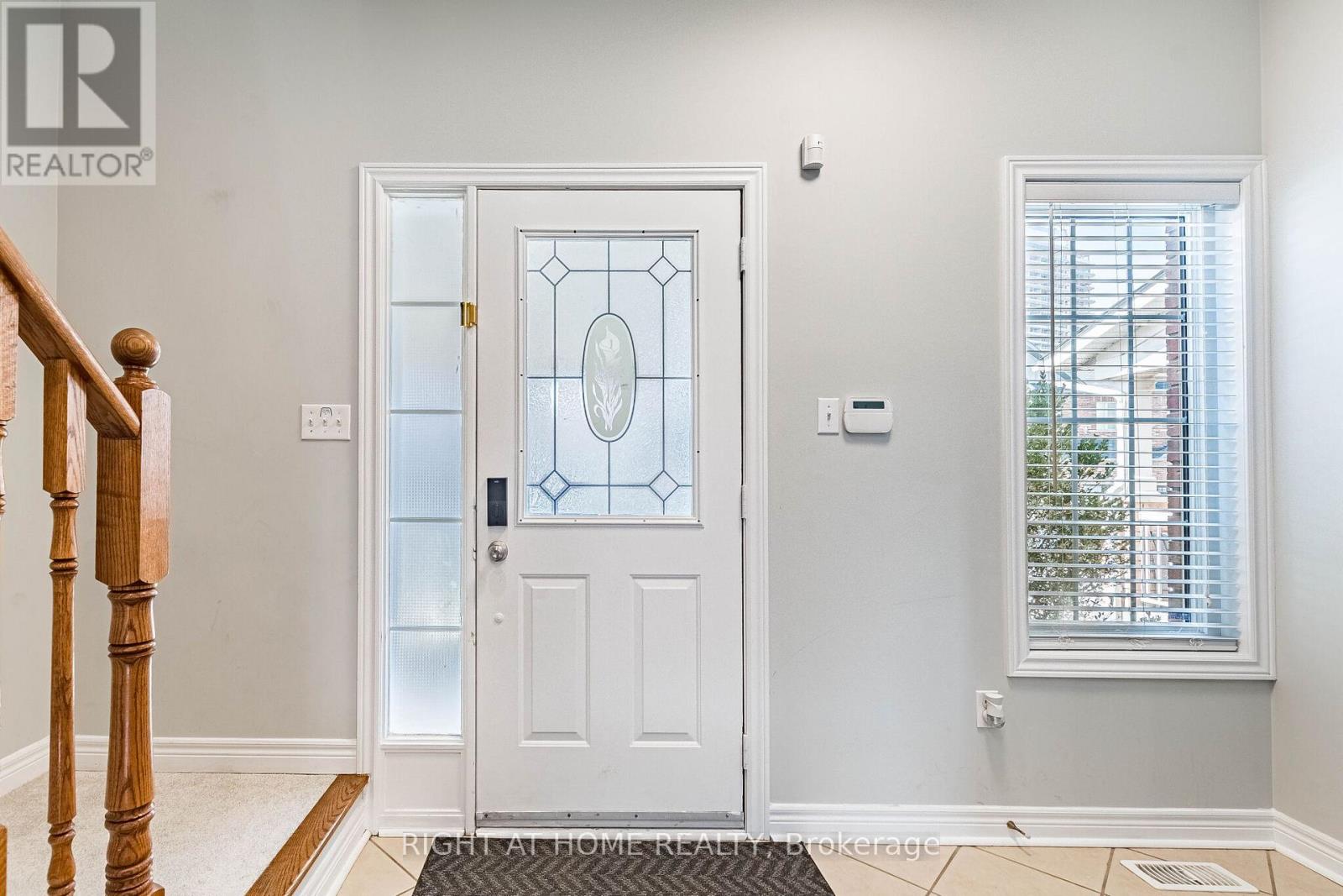 222 Andrews Trail, Milton, Ontario  L9T 6S7 - Photo 8 - W13043946