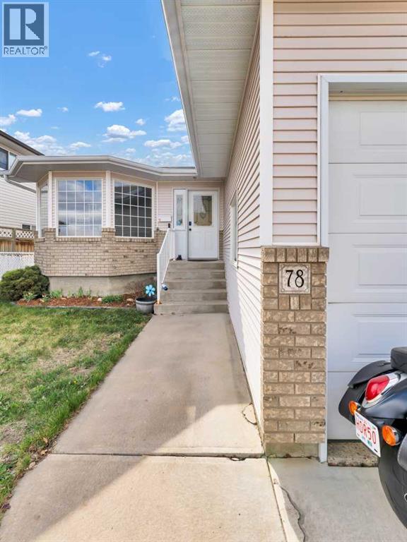 78 Stein Close Se, Medicine Hat, Alberta  T1B 4M8 - Photo 4 - A2304585