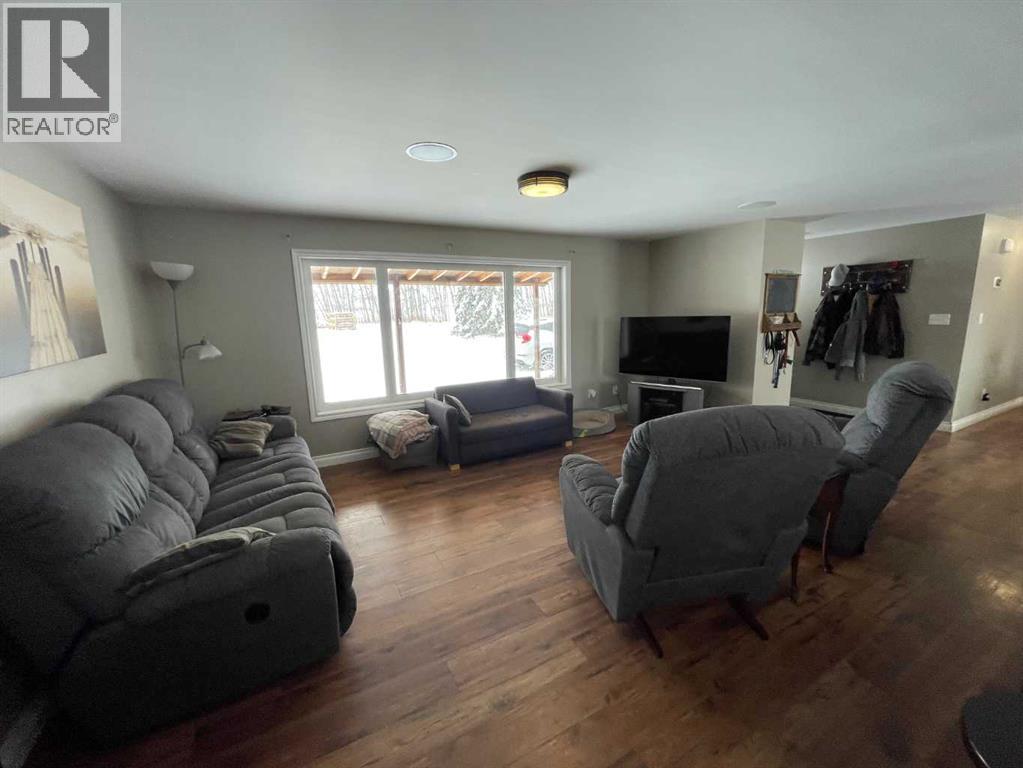 501 23 Street, Didsbury, Alberta  T0M 0W0 - Photo 4 - A2301701