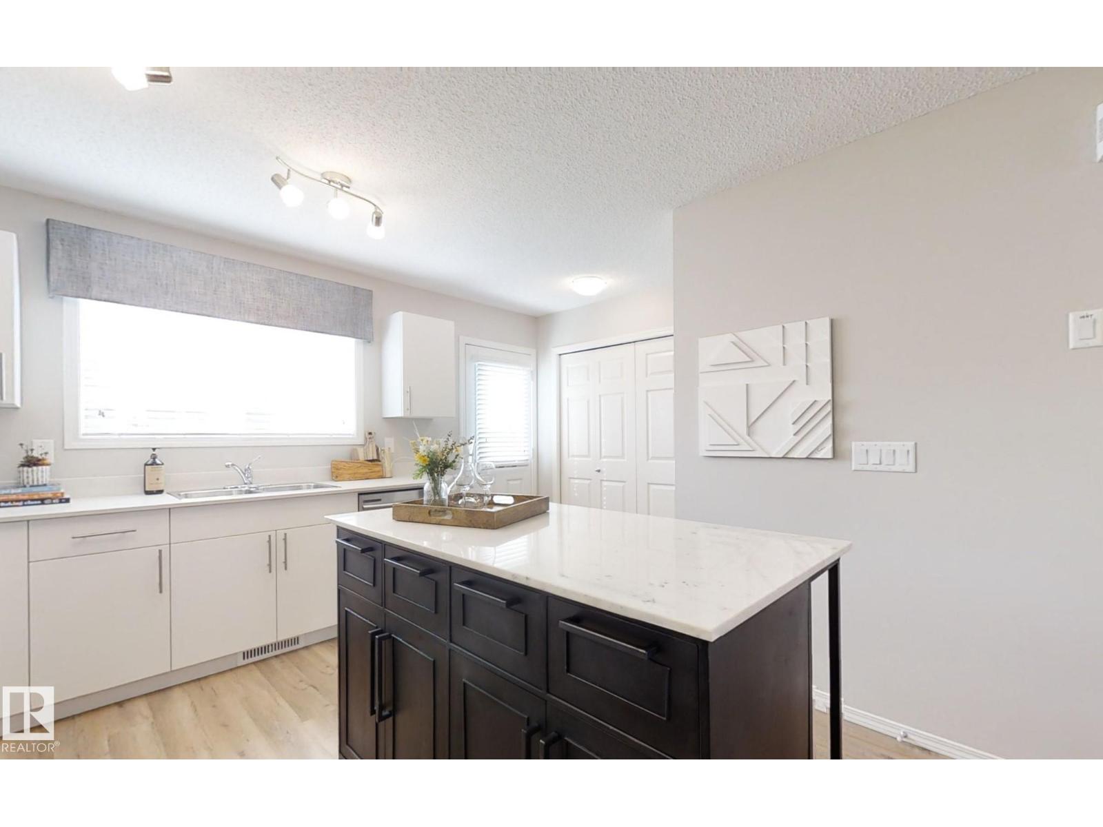 1609 210a St Nw, Edmonton, Alberta  T6M 3E1 - Photo 8 - E4484209