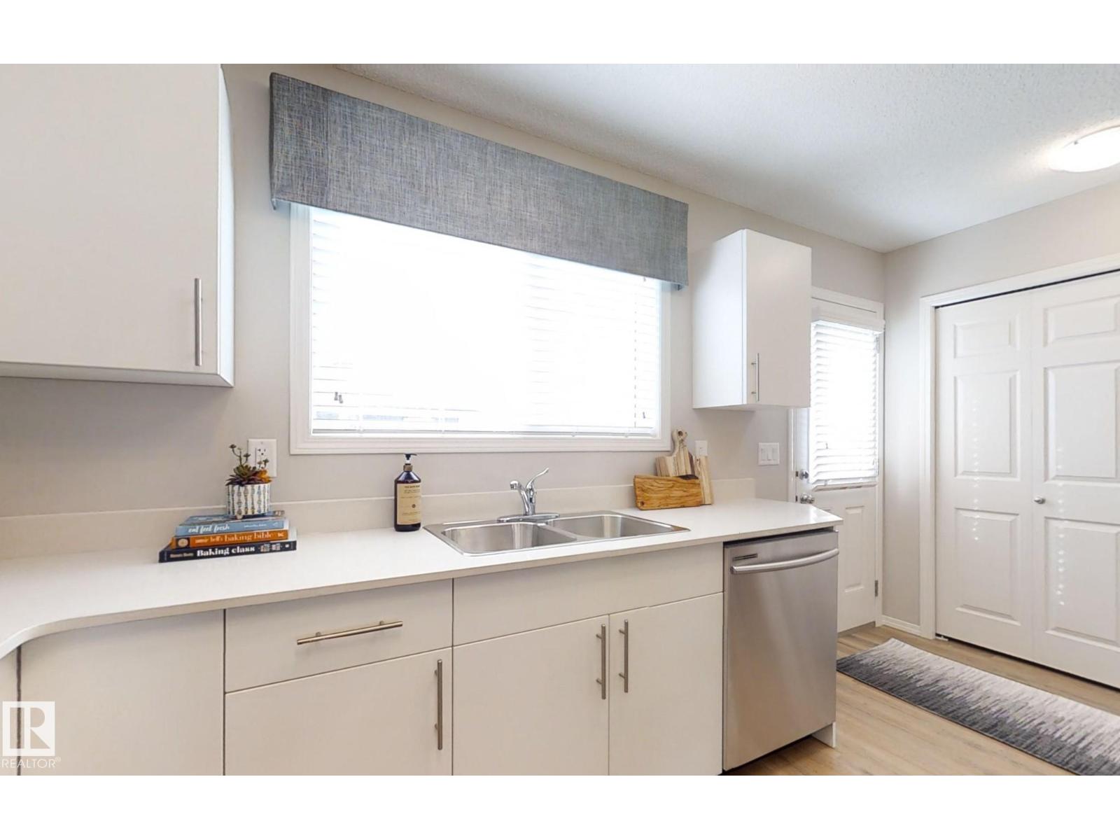 1609 210a St Nw, Edmonton, Alberta  T6M 3E1 - Photo 9 - E4484209