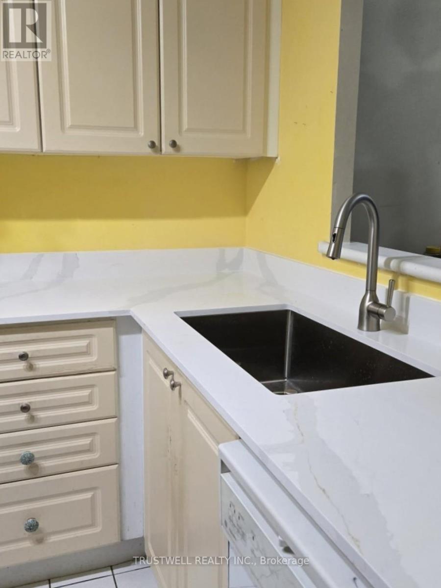 1509 - 8 Lee Centre Drive, Toronto, Ontario  M1H 3H8 - Photo 12 - E12826650