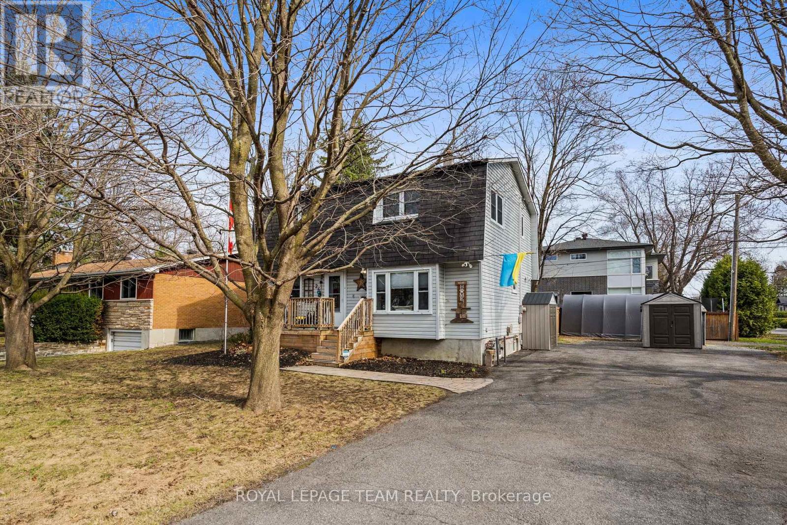 26 Starwood Road, Ottawa, Ontario  K2G 1Y8 - Photo 2 - X13043962