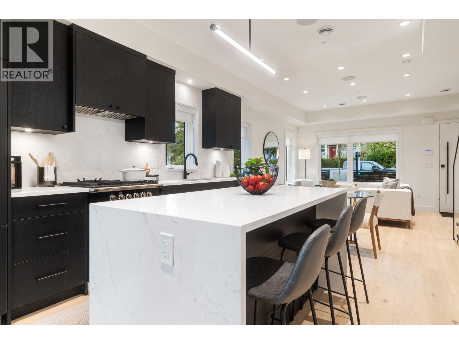 1 2541 Grant Street, Vancouver, British Columbia  V5K 3G6 - Photo 10 - R3115786