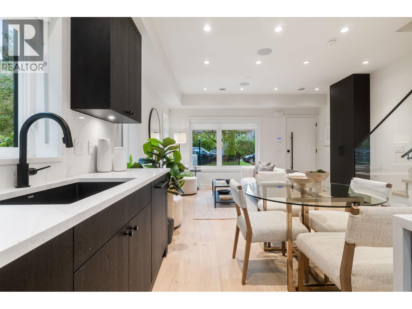 1 2541 Grant Street, Vancouver, British Columbia  V5K 3G6 - Photo 12 - R3115786