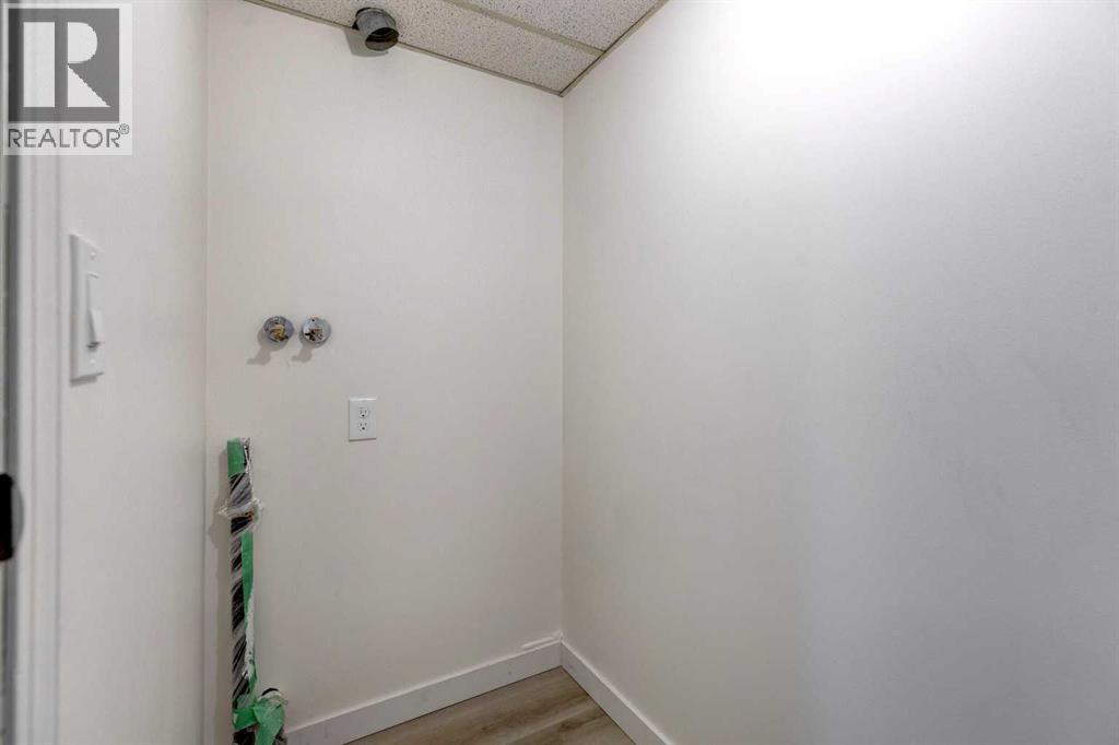 301, 128 2 Avenue Se, Calgary, Alberta  T2G 5J5 - Photo 12 - A2293136