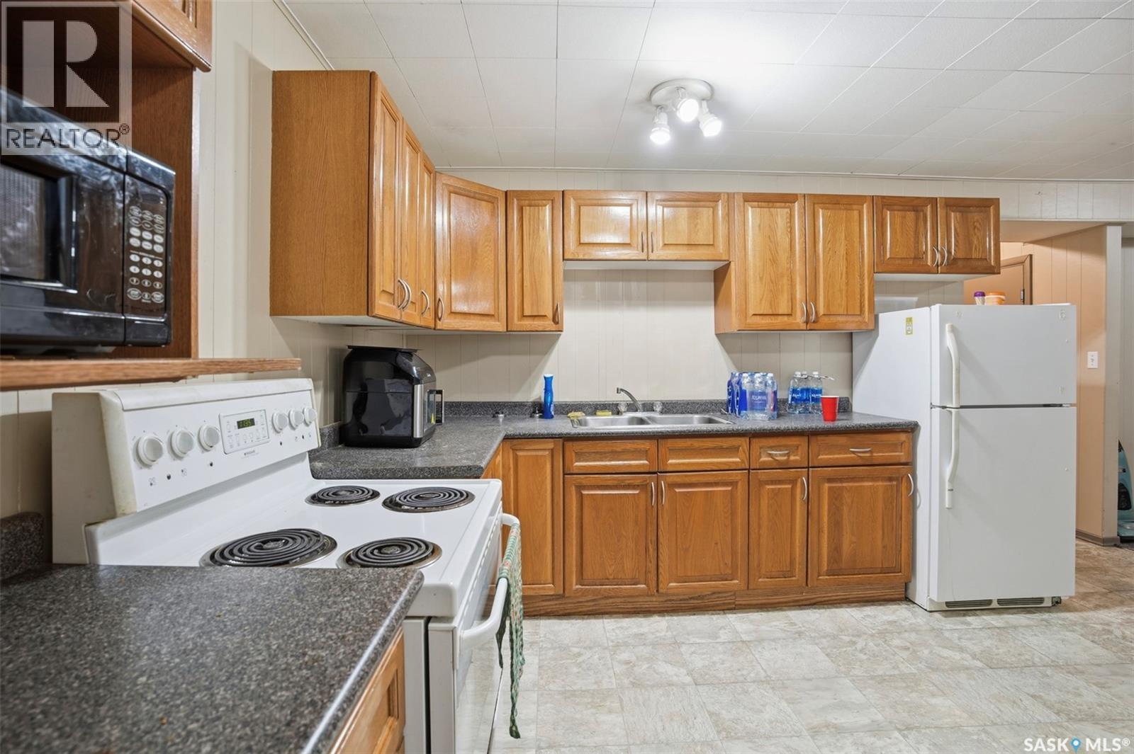 143 102nd Street W, Saskatoon, Saskatchewan  S7N 1M7 - Photo 19 - SK033724