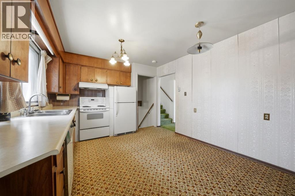 3301 41 Avenue, Red Deer, Alberta  T4N 2X5 - Photo 10 - A2304511