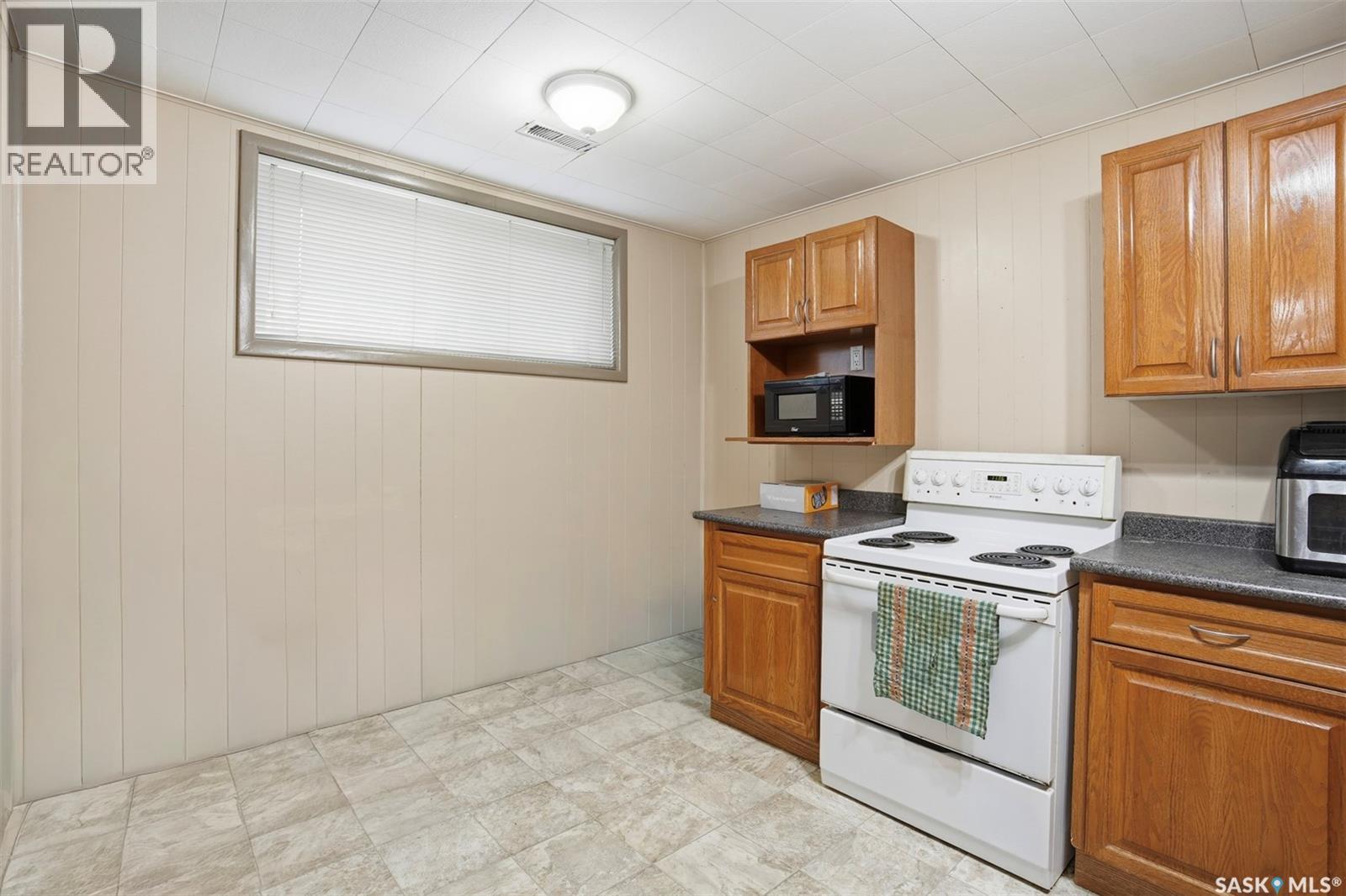 143 102nd Street W, Saskatoon, Saskatchewan  S7N 1M7 - Photo 20 - SK033724