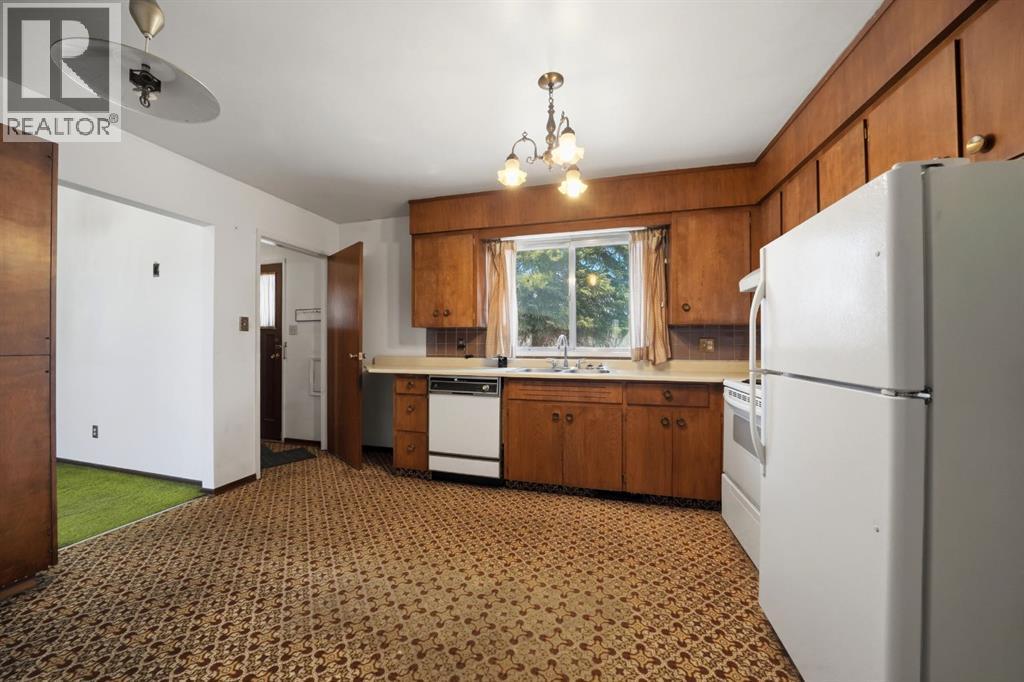 3301 41 Avenue, Red Deer, Alberta  T4N 2X5 - Photo 12 - A2304511