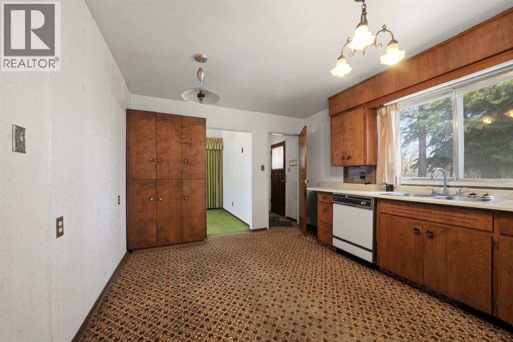 3301 41 Avenue, Red Deer, Alberta  T4N 2X5 - Photo 13 - A2304511