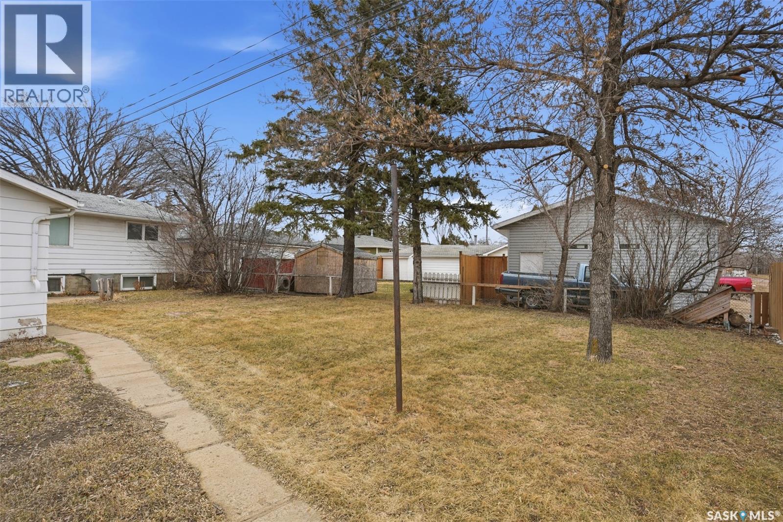 143 102nd Street W, Saskatoon, Saskatchewan  S7N 1M7 - Photo 31 - SK033724