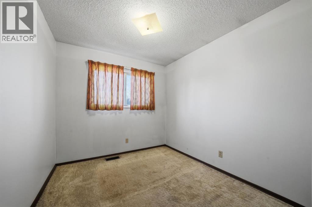 3301 41 Avenue, Red Deer, Alberta  T4N 2X5 - Photo 18 - A2304511