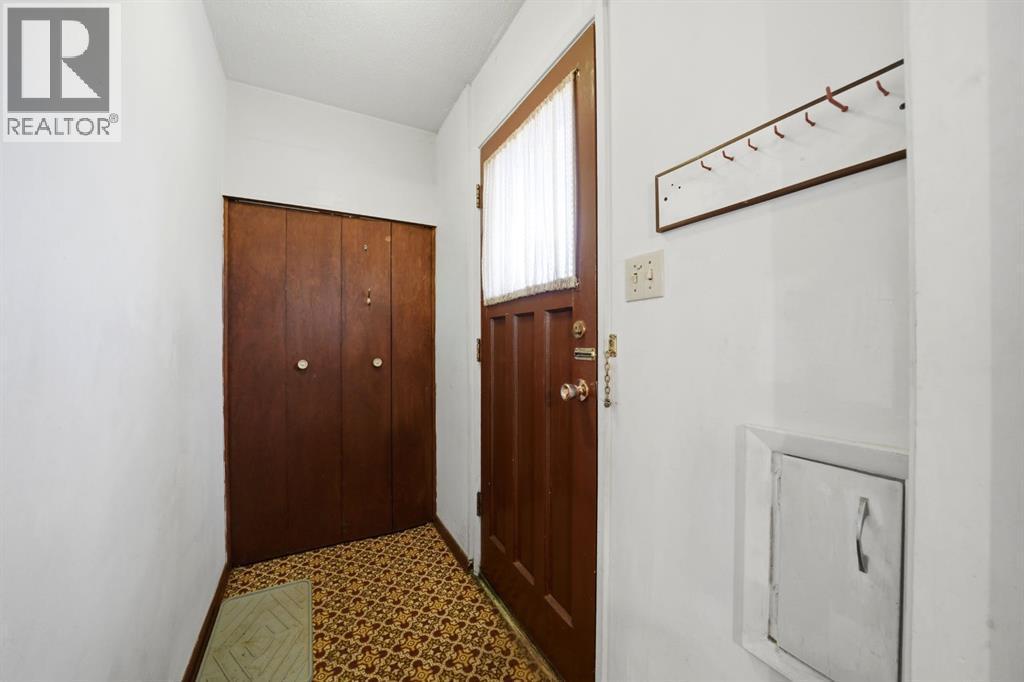 3301 41 Avenue, Red Deer, Alberta  T4N 2X5 - Photo 15 - A2304511