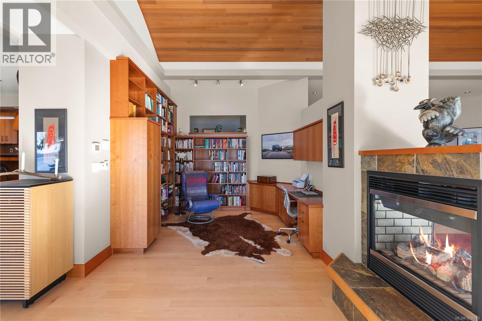 8440 Lawrence Rd, Central Saanich, British Columbia  V8M 1S5 - Photo 10 - 1032910