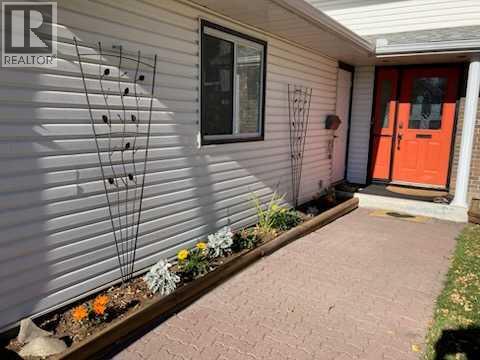 716 Queensland Drive SE, Calgary, Alberta  T2J 4S9 - Photo 36 - A2303354
