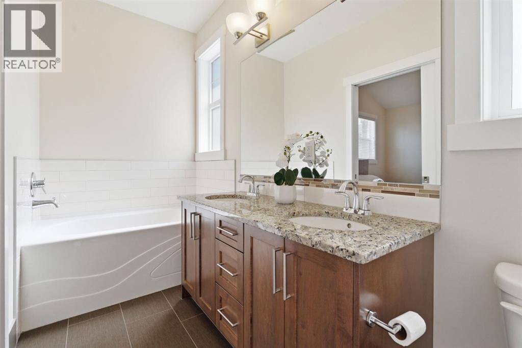 403, 110 Coopers Common SW, Airdrie, Alberta  T4B 3Y3 - Photo 18 - A2303776