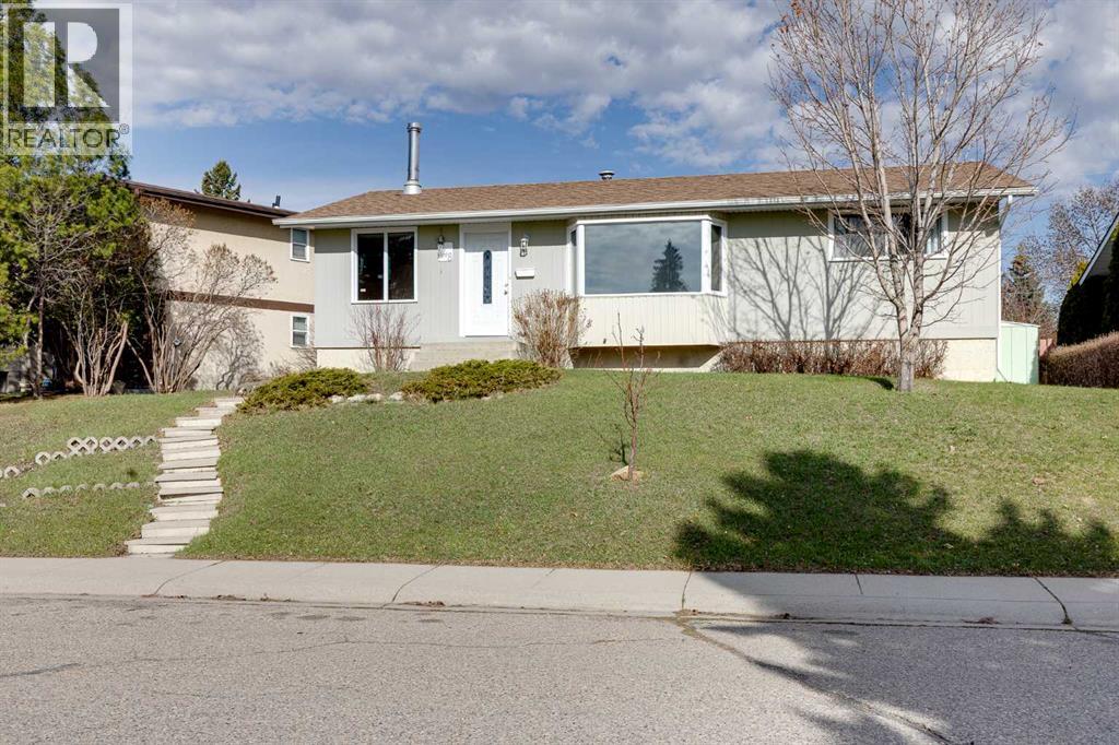 248 Huntcroft Road NE, Calgary, Alberta
