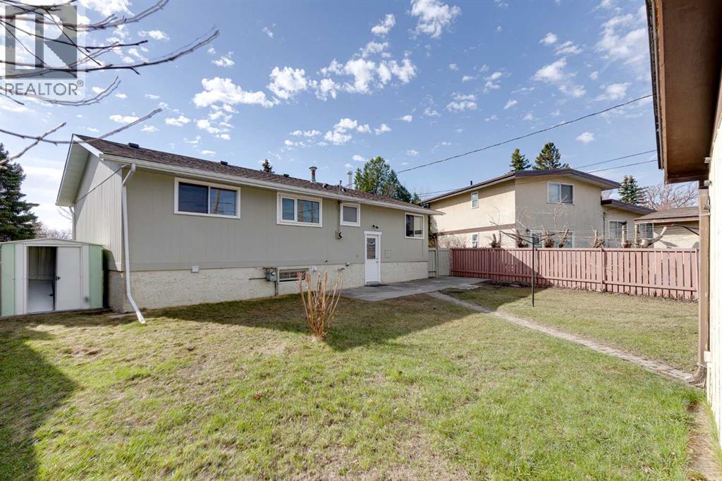 248 Huntcroft Road Ne, Calgary, Alberta  T2K 4E2 - Photo 30 - A2304860