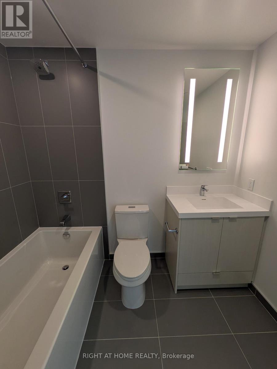 2401 - 60 Central Park Roadway Road, Toronto, Ontario  M9A 3K1 - Photo 6 - W13043970