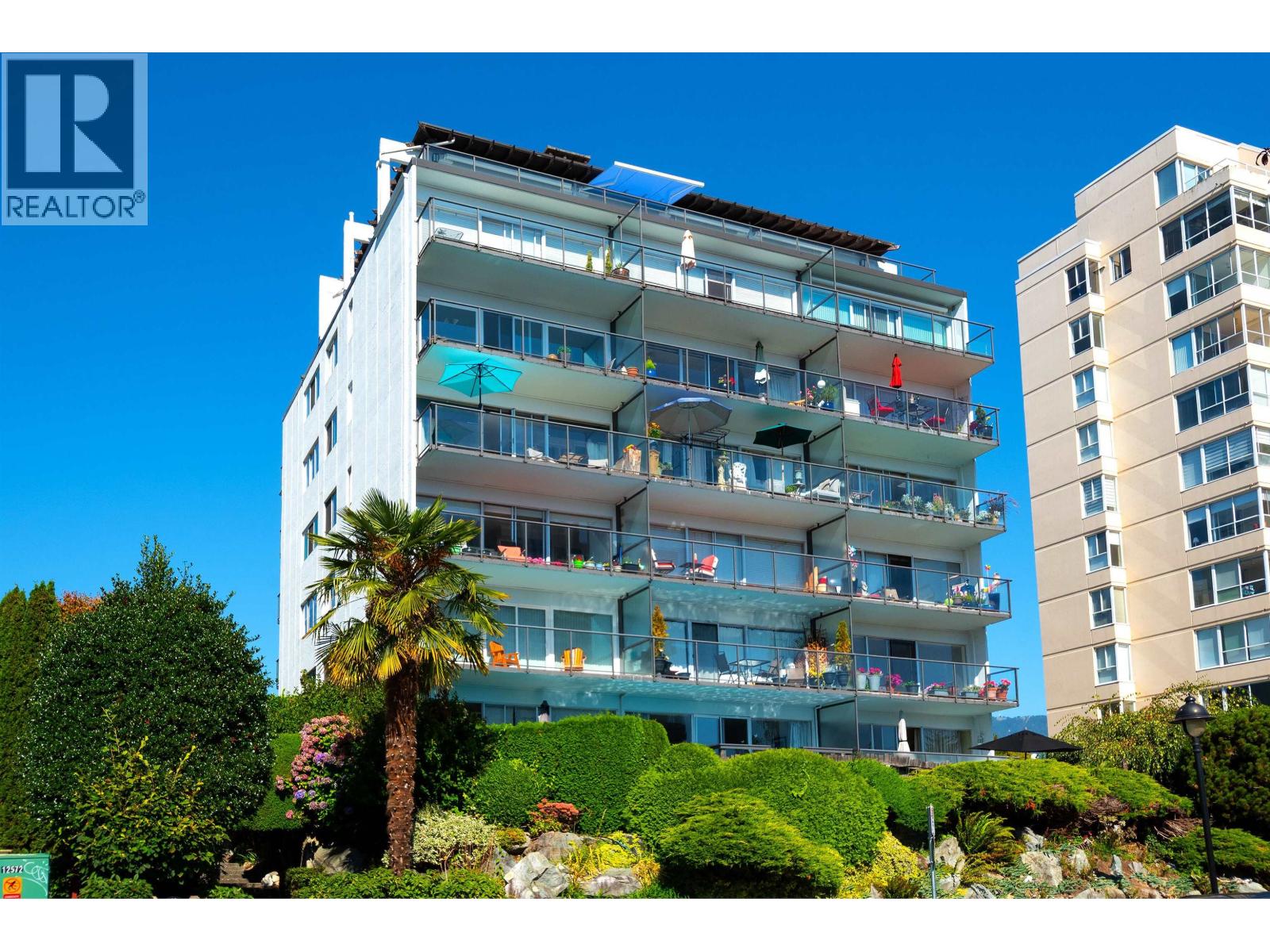 303 1845 BELLEVUE AVENUE, West Vancouver, British Columbia