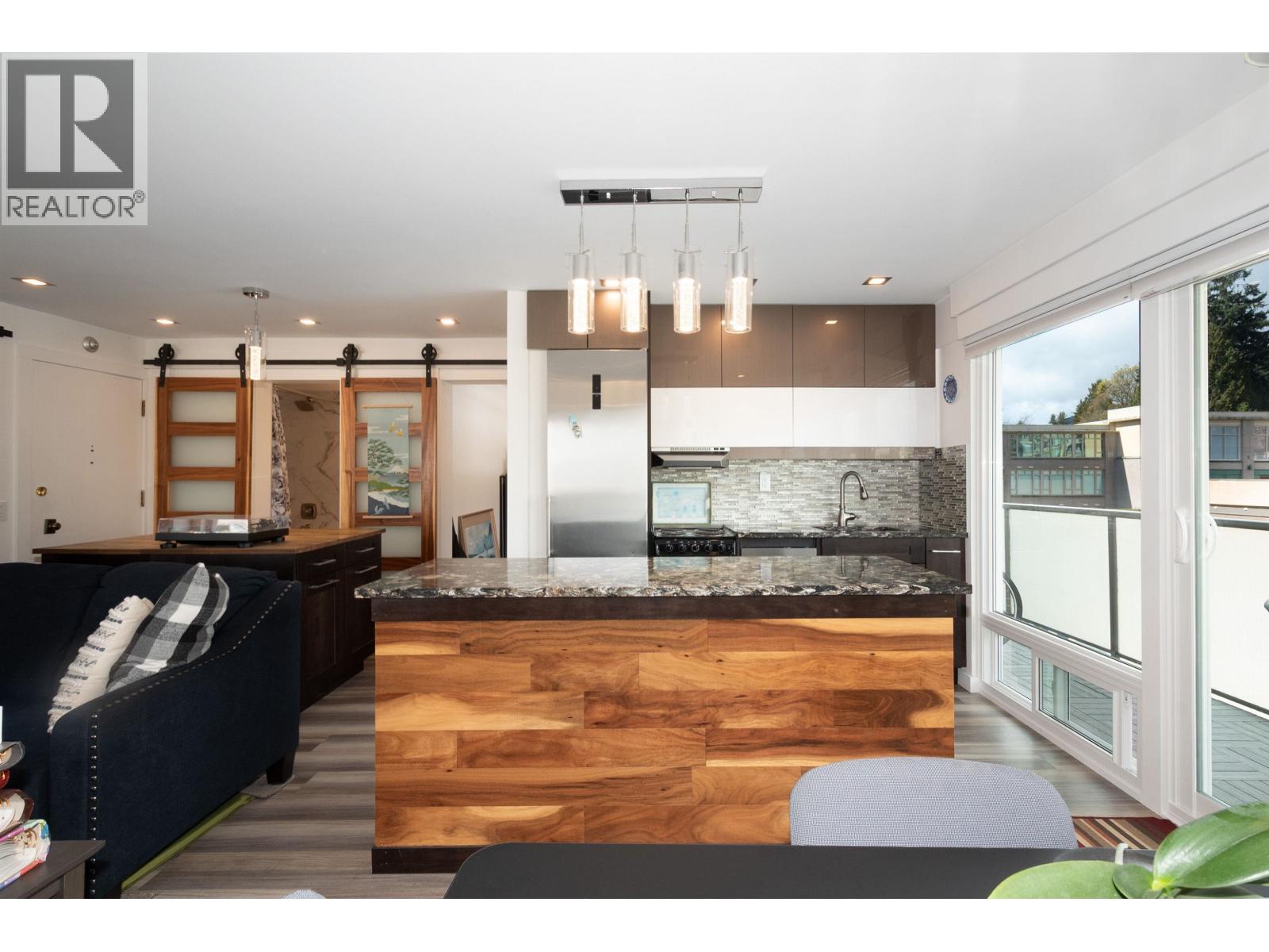 303 1845 Bellevue Avenue, West Vancouver, British Columbia  V7V 1B2 - Photo 14 - R3110244