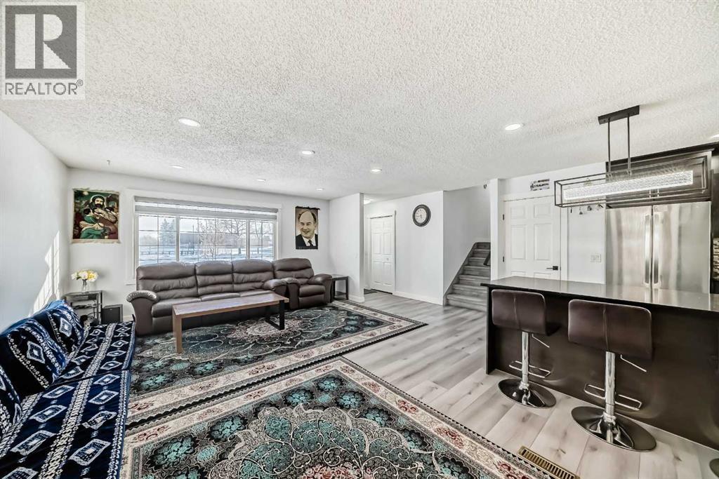 584 Whiteridge Way NE, Calgary, Alberta  T1Y 2Y5 - Photo 7 - A2294267