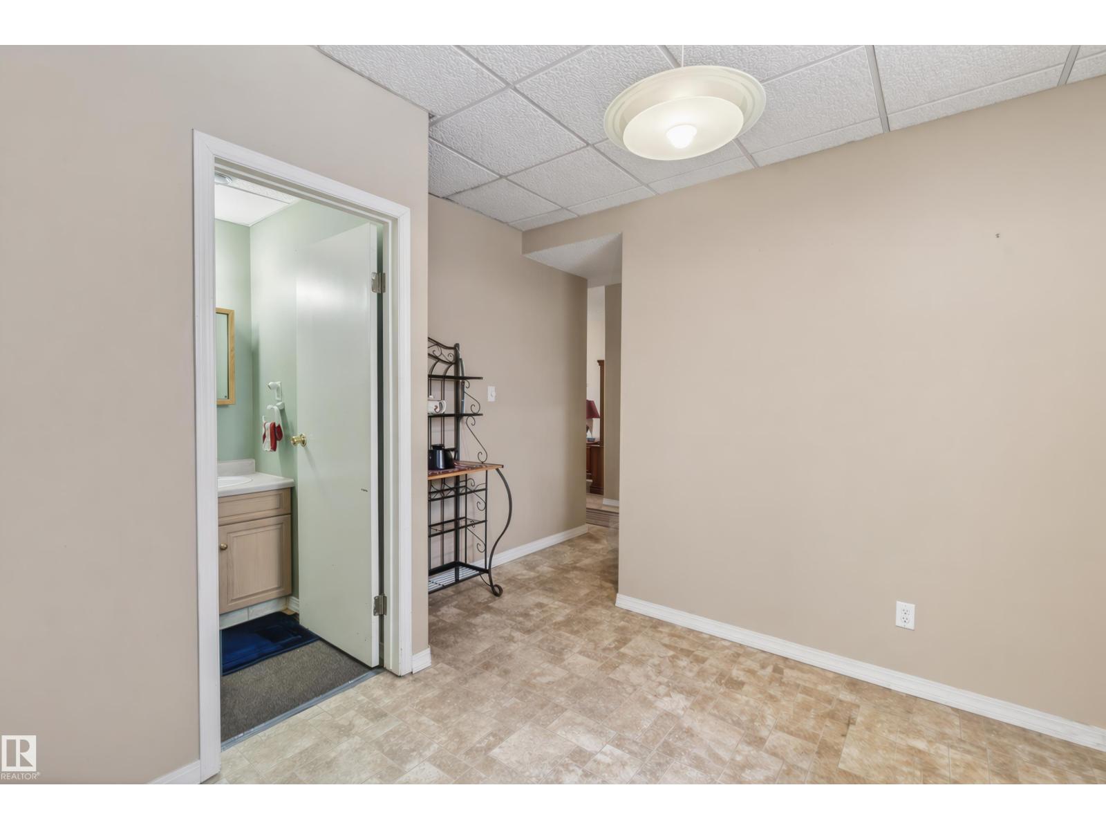 6111 53 Av, Cold Lake, Alberta  T9M 1V5 - Photo 23 - E4484221