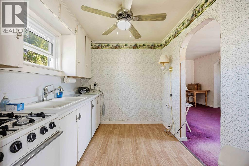 4460 Petrolia Line, Petrolia, Ontario  N0N 1R0 - Photo 8 - 26007986