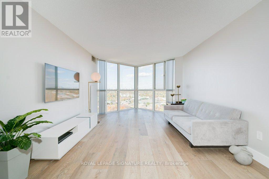 2812 - 7 Concorde Place, Toronto, Ontario  M3C 3N4 - Photo 2 - C13043976